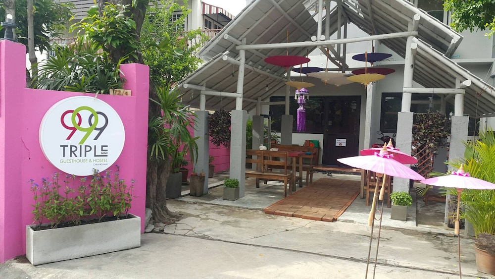999 Triple Nine Guesthouse & Hostel Chiangmai