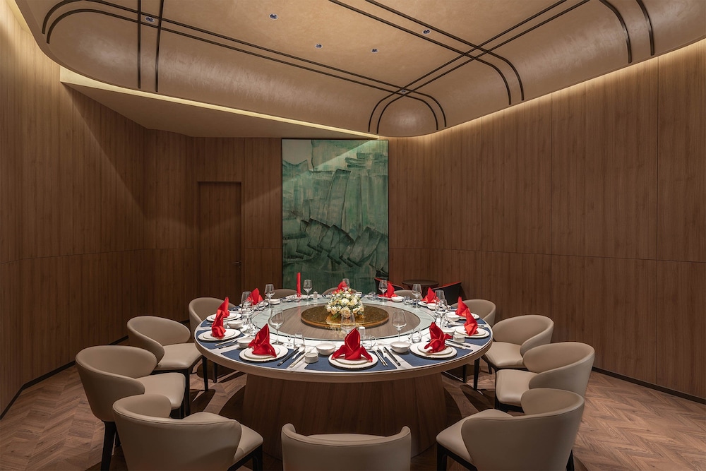 Holiday Inn Express Yinchuan Yuehai by IHG