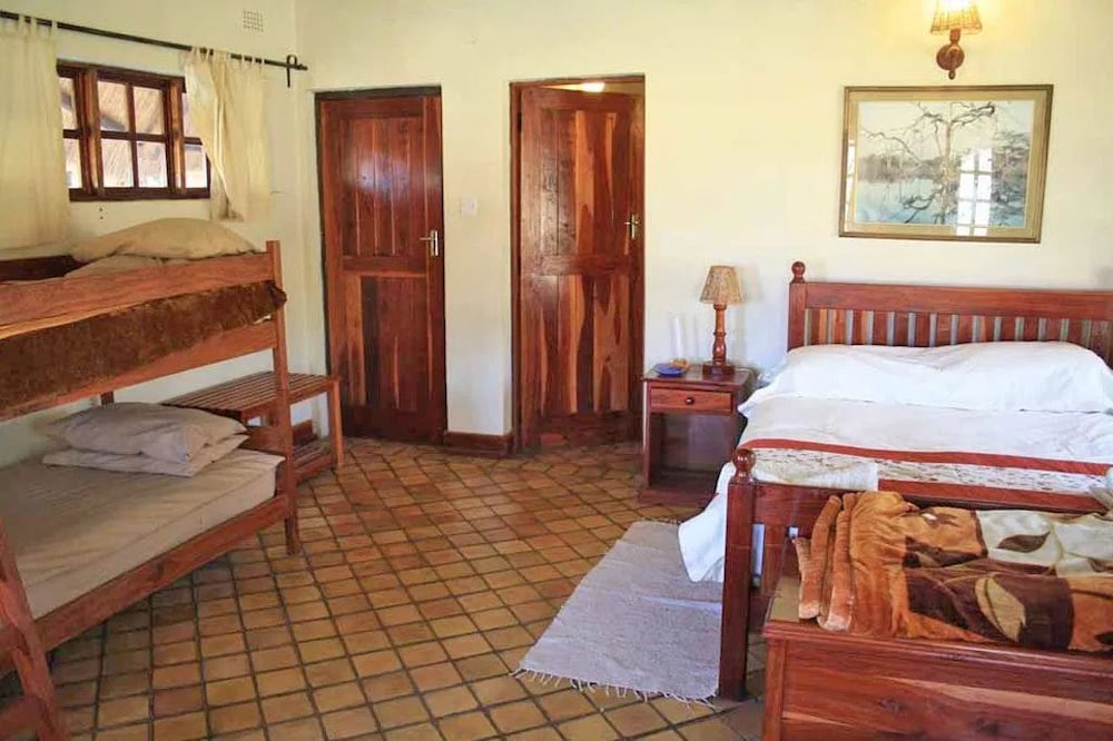Antelope Park Safari Lodge
