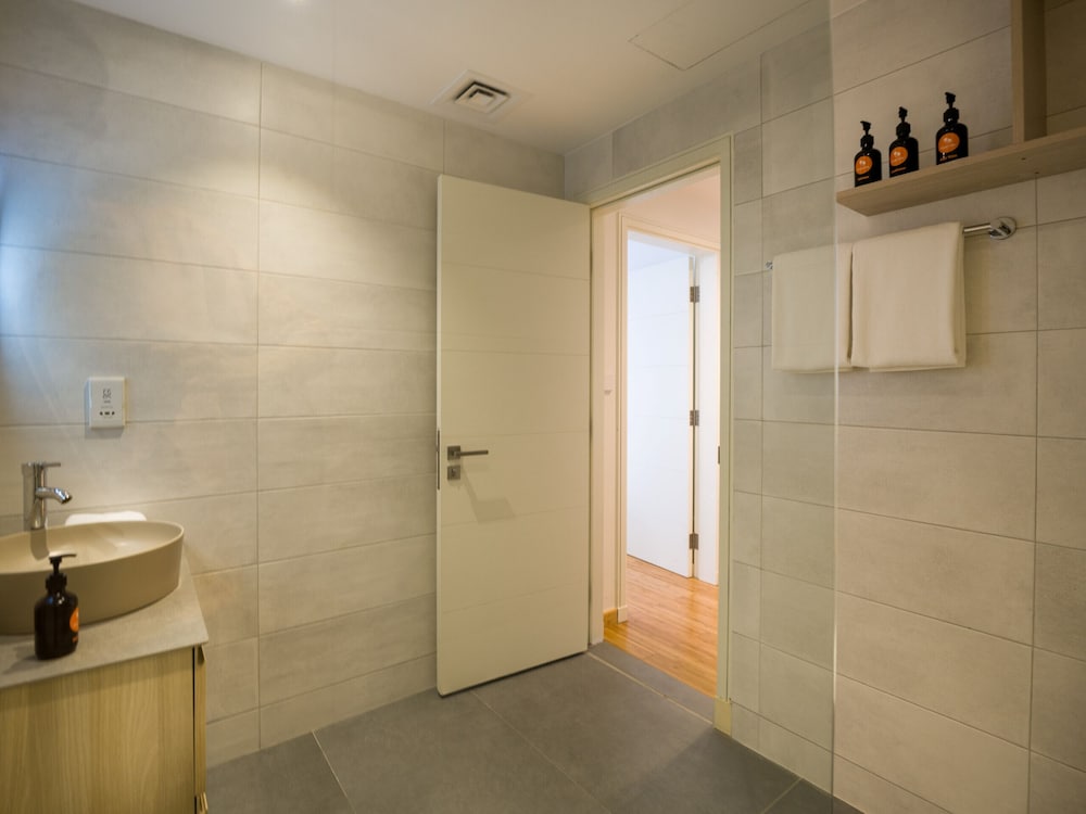 Easygo- Luxury 1bdr South Ridge Downtown