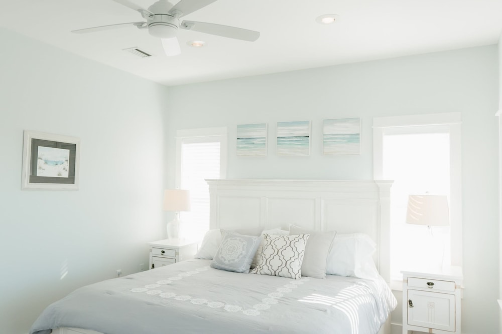 30A Seaclusion by Avantstay Walk to Beach Pool