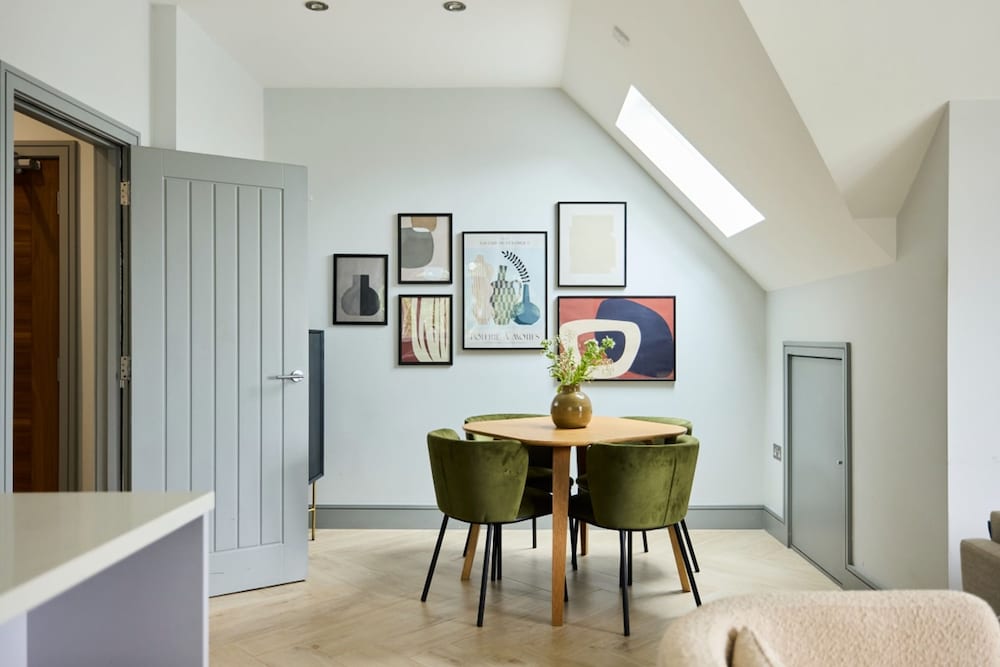 The Putney Sanctum - Beckoning 2bdr Flat With Balcony