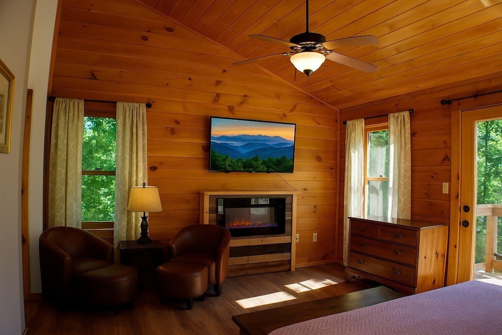 Alpine Air 3 Bedroom Cabin