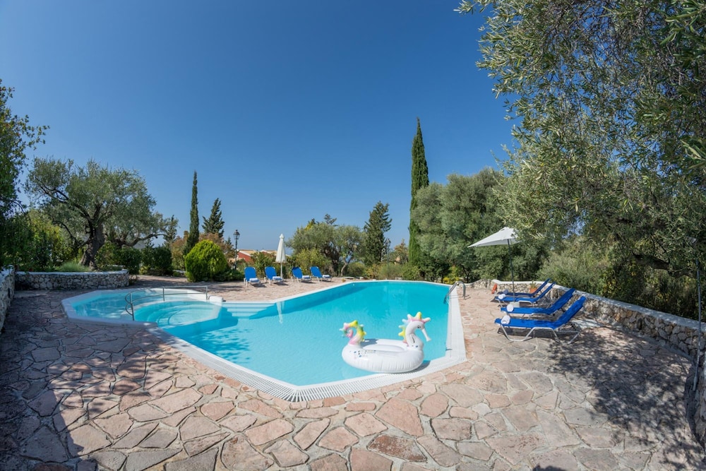 Apartment Ilex - Agios Nikitas Villas view 2
