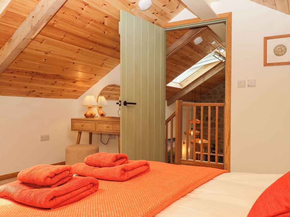 Lingcombe Barn