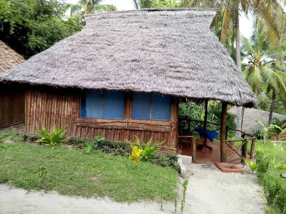 Mafia Beach Bungalows