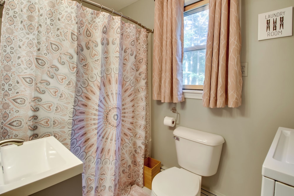 Couple's Glamping Getaway on Bonny Eagle Pond