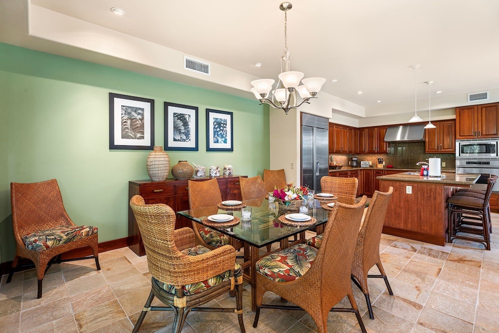 Family-friendly & Romantic Getaway - Beach Club Access- Vrkcv