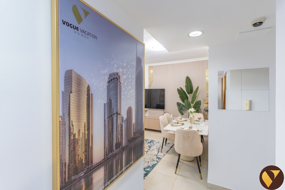 Luxury Stay in JLT Near Metro & JBR