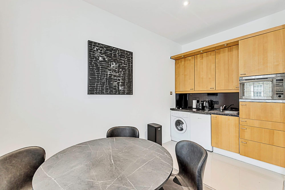 A One-bedroom Apartment Situated In Central London
