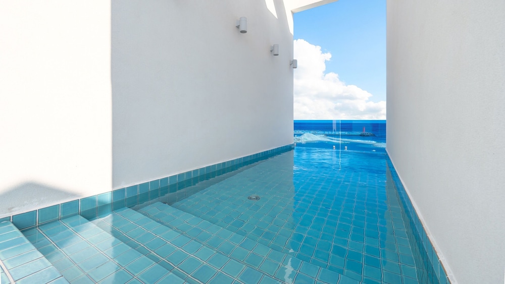Gangneung Leventia Pool Villa