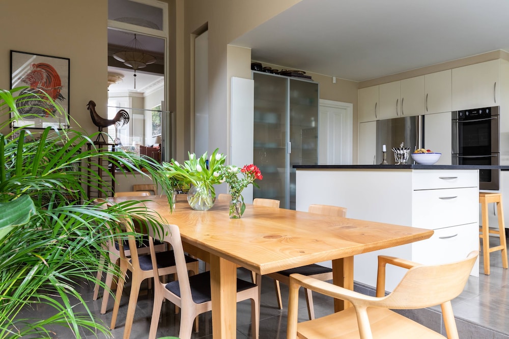 Poplar Grove II by Onefinestay