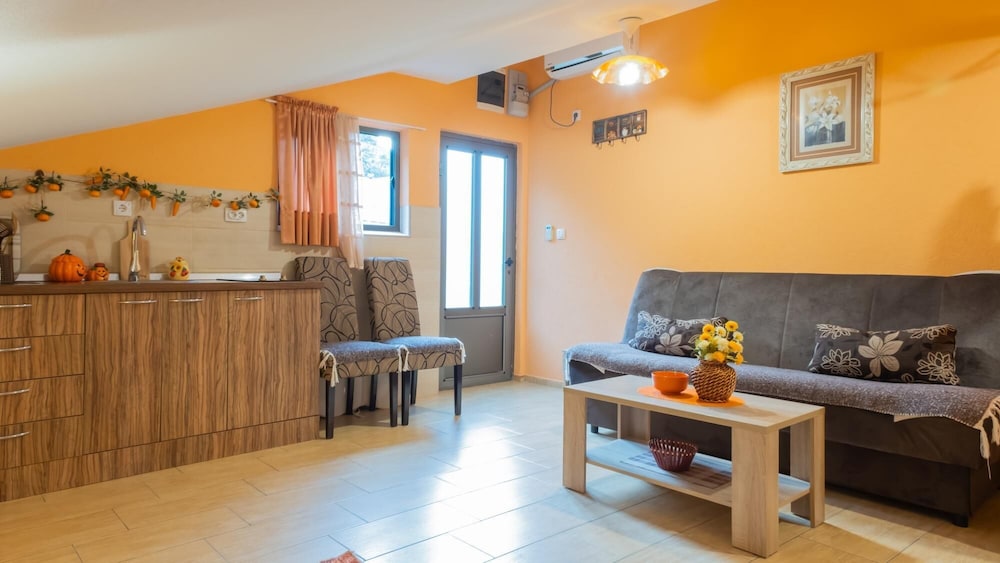 Nature View Cozy Flat 1 min to Sea in Kotor view 2