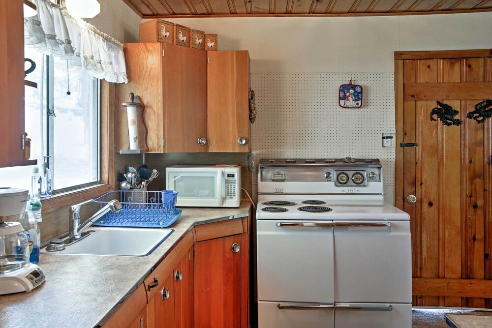 Ruidoso Cabin w/ Sunroom, Surrounded By Wildlife! view 5