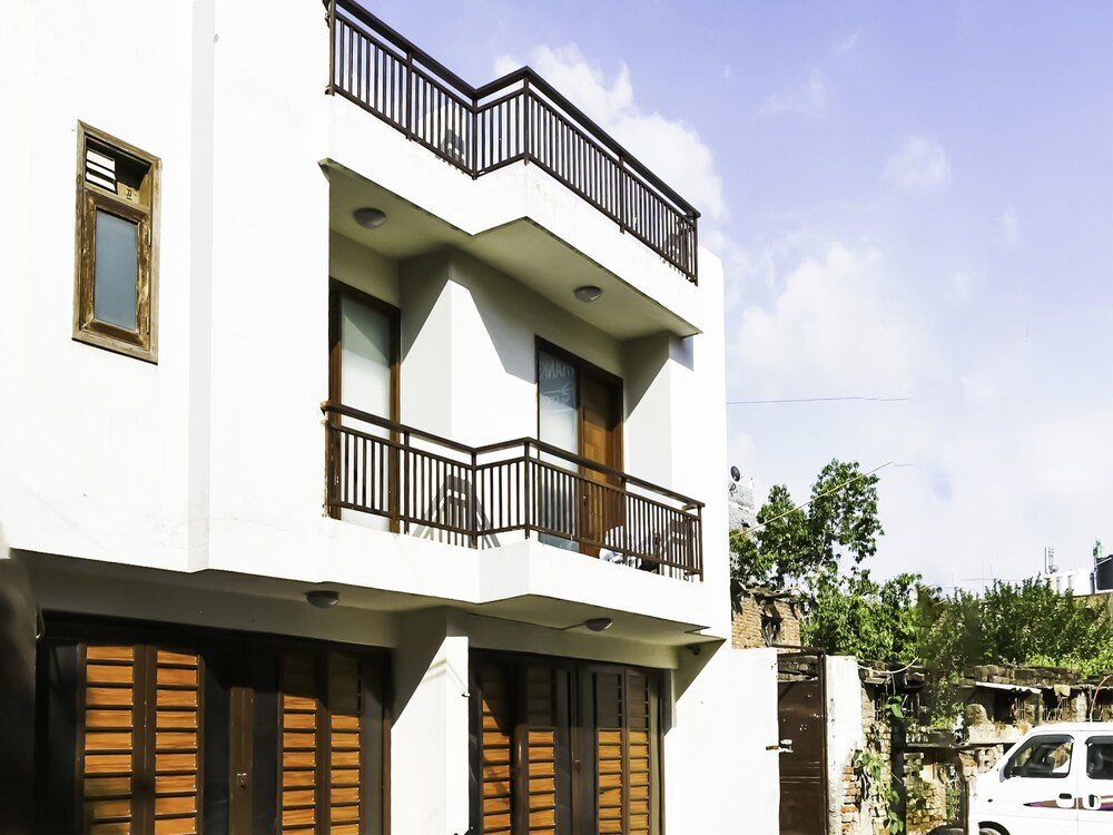OYO 16540 Prem Home