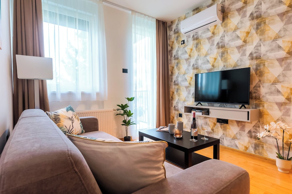 TESLA Residence Subotica