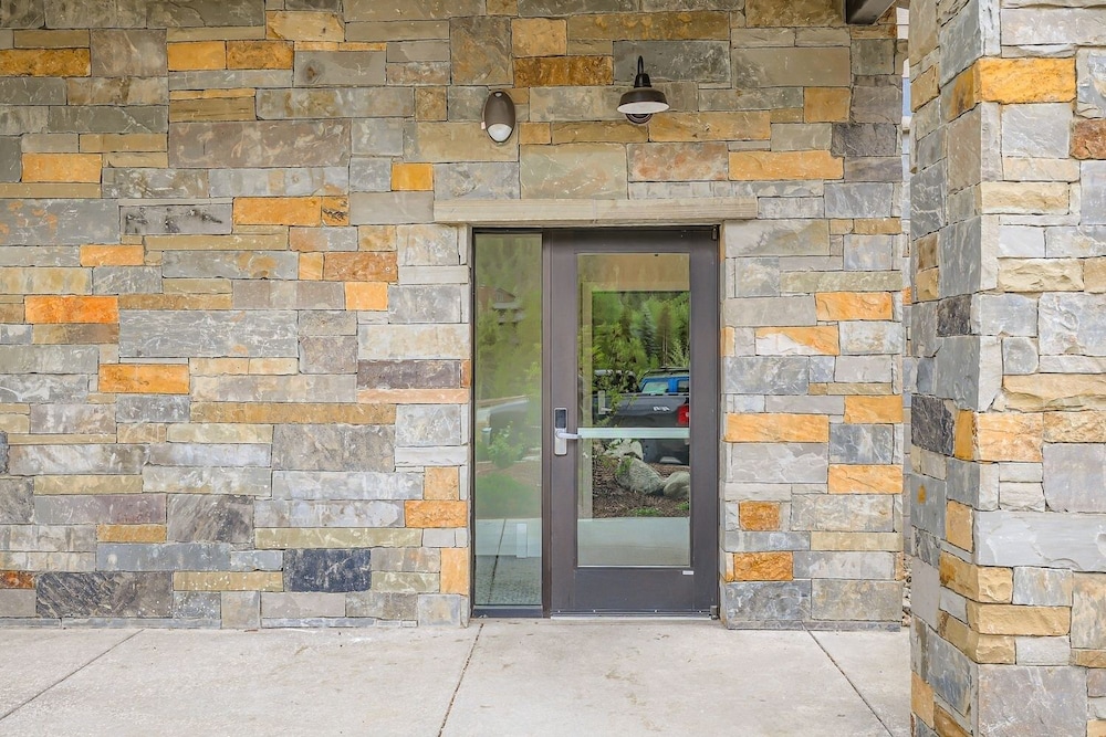 305 Brightwood At Keystone 2 Bedroom Condo