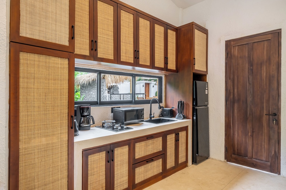 Sacred Jungle by EVDEkimi Ubud – Modern Villas and Apartments with Kitchens, Pools, & Personalized Concierge Service