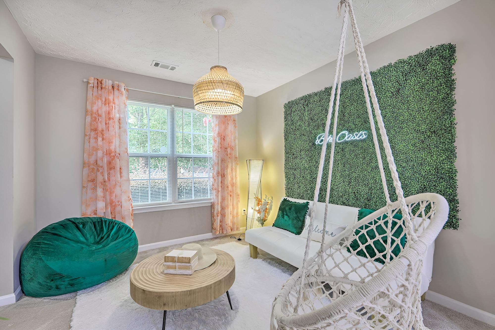 Boho Union City Home < 20 Mi to Dtwn Atlanta! view 2