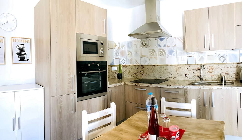Apartment Alegranza in the Beautiful Village of Mozaga, Lanzarote