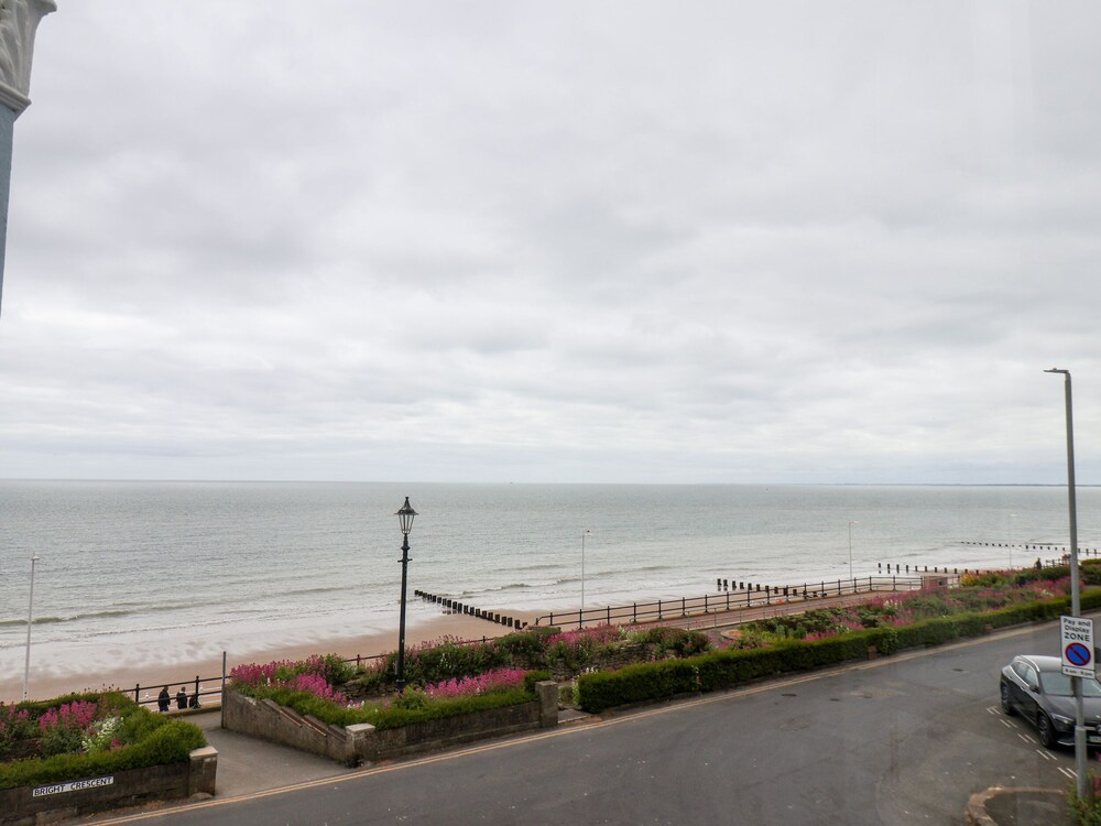 4 Beach View @ Beaconsfield House