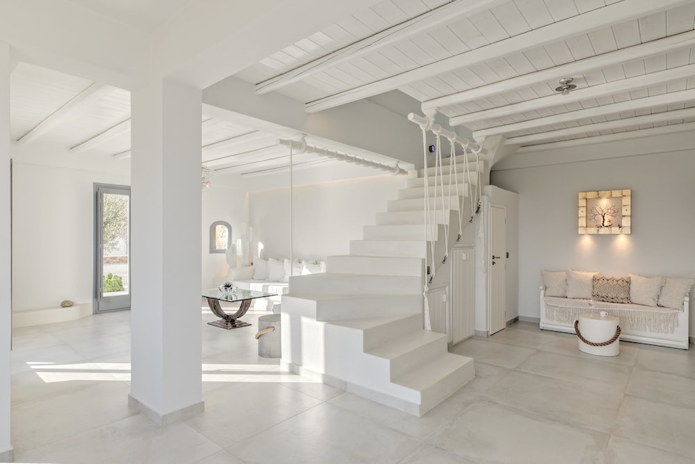 On The Rocks Antiparos photo 4