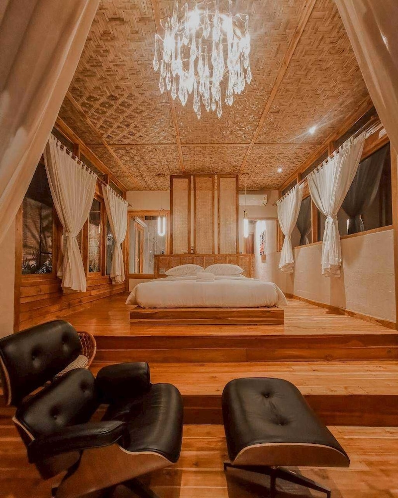 Lomhaijai Homestay