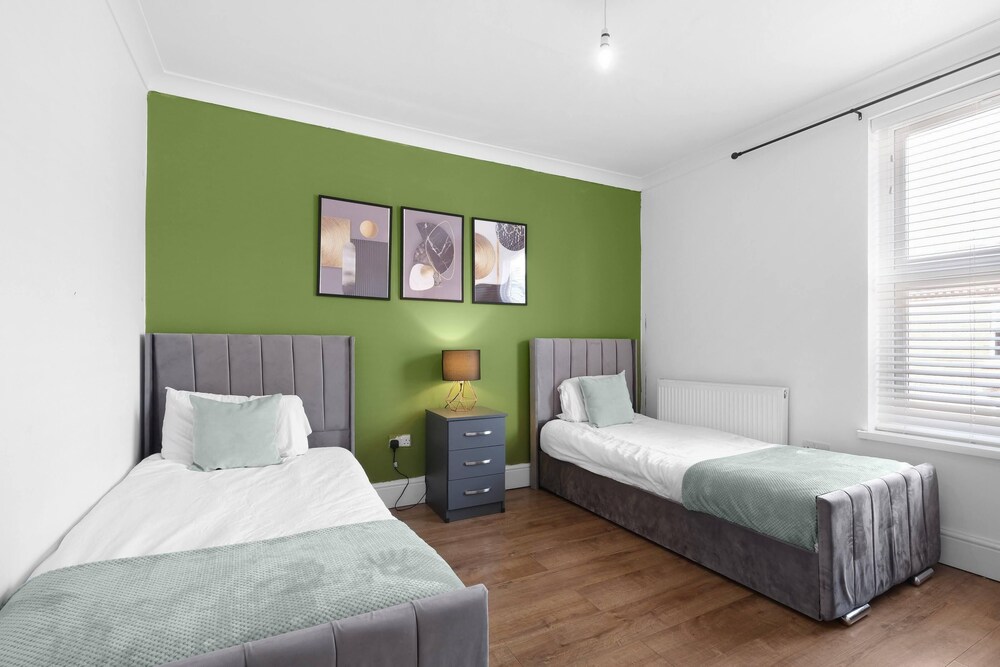 Radford 3 Bedroom and 1 Bathroom House