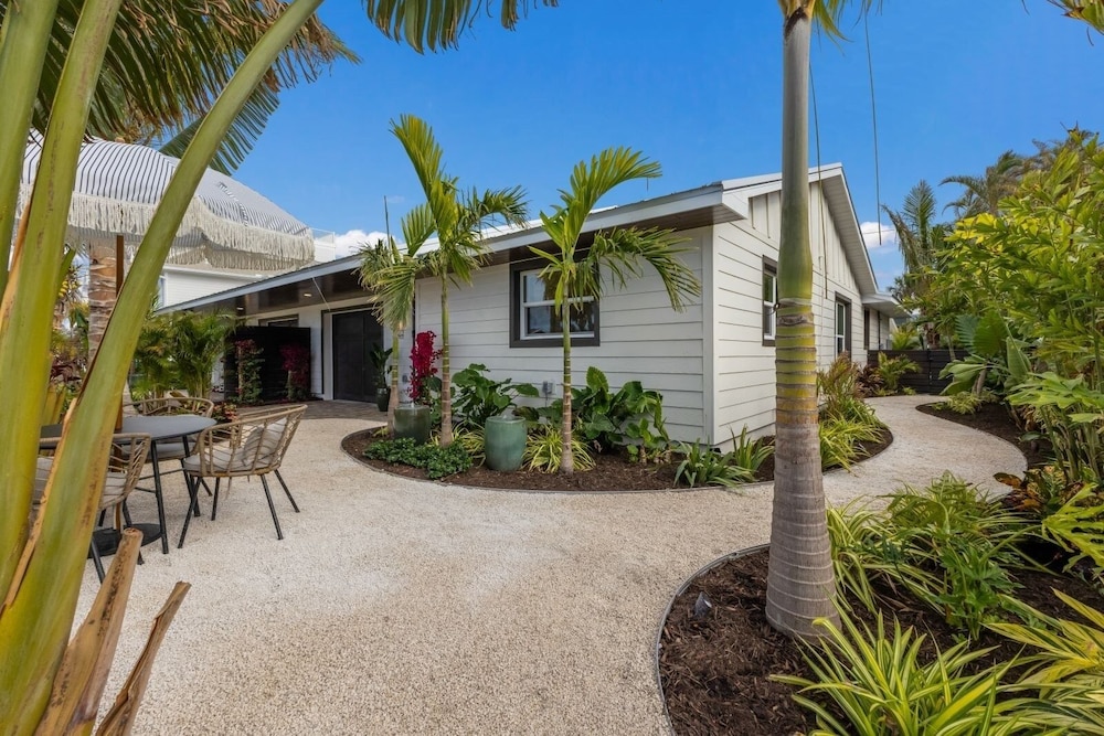 83rd St Villas West 2 Bedroom Villa