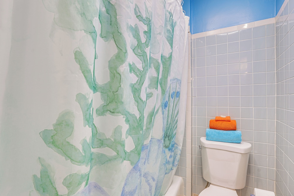 Steps to Sand: Panama City Beach Apartment!