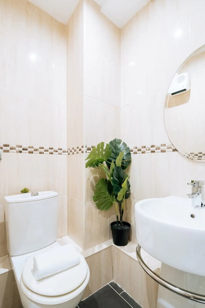 Homely 1 Bedroom Apartment in Dublin City Centre With River View