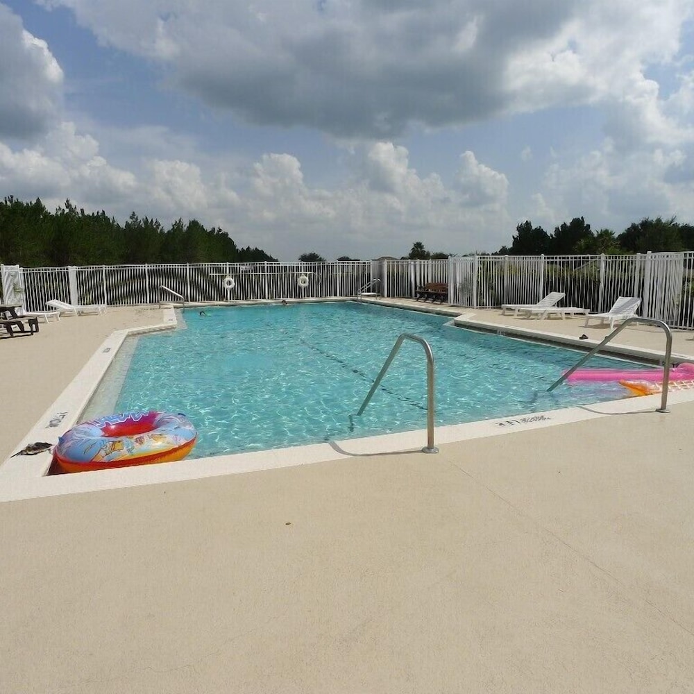 Highlands Reserve Villas - Image 3