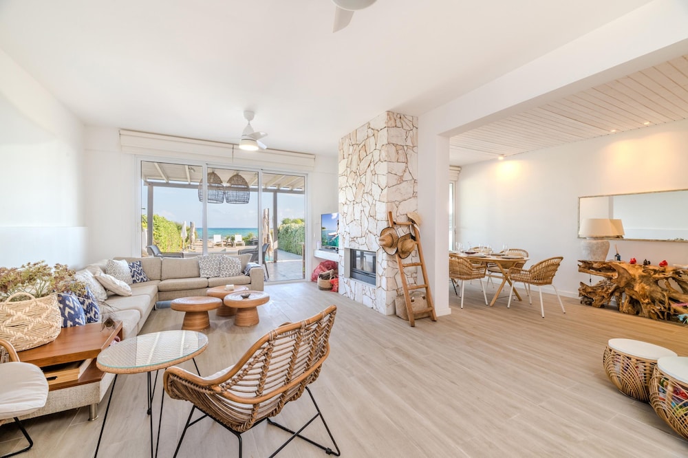 Ayia Thekla Beach House