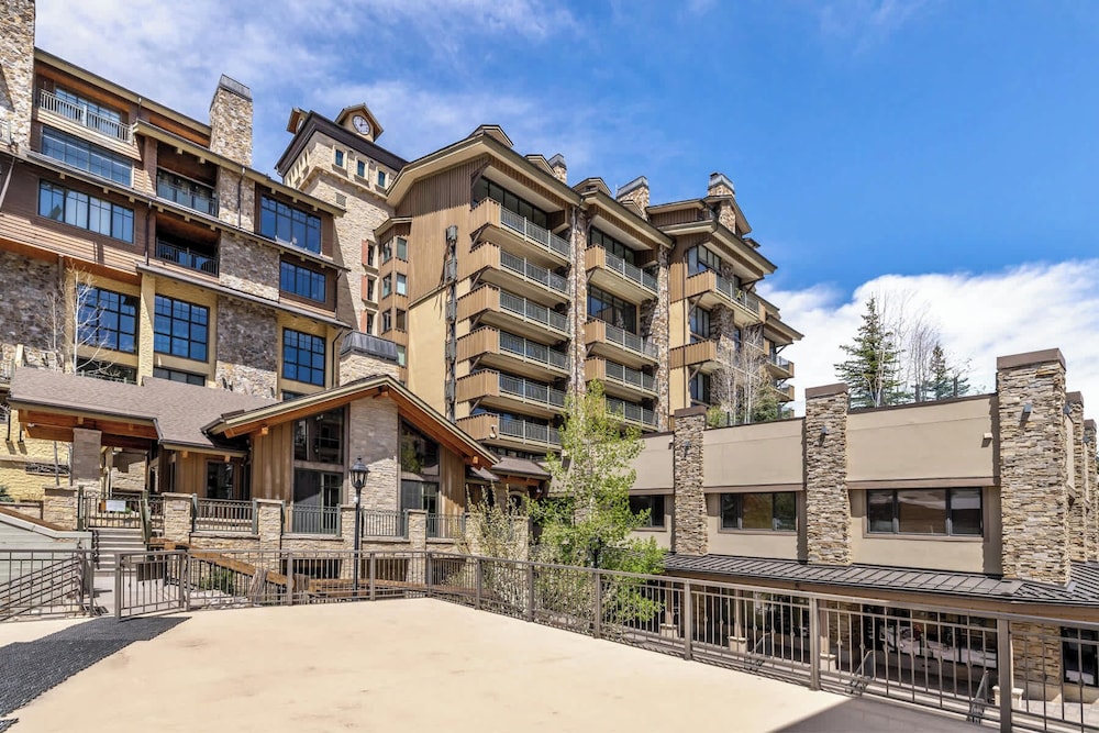 Landmark Vail - Charming Condo for 8 with Resort-style Amenities
