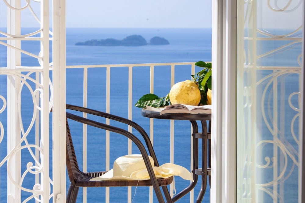 Villa Anna in Positano view 3