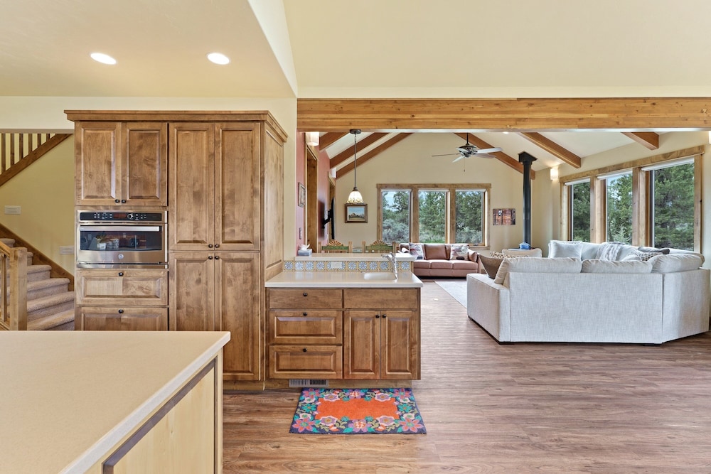 High Lowe 4 Bedroom Home