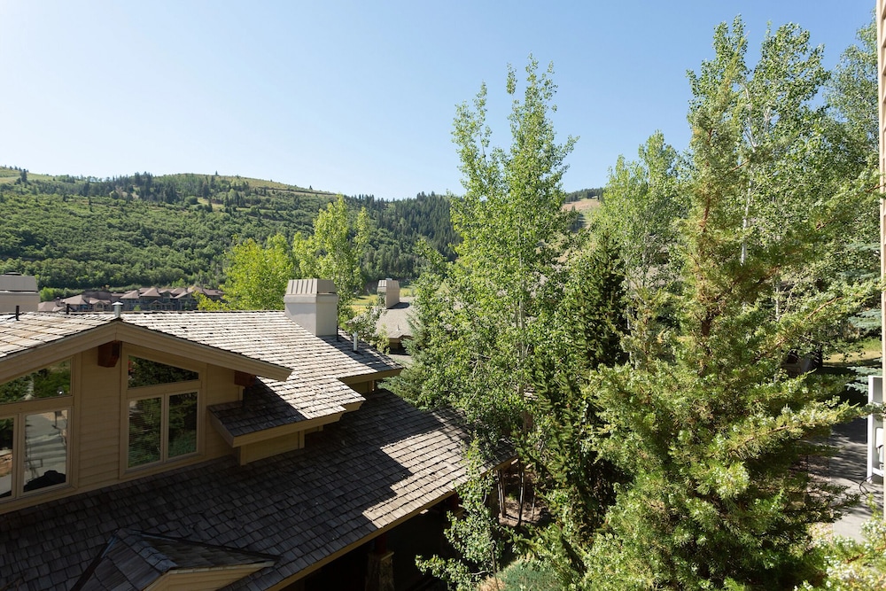 Trail's End Lodge at Deer Valley Resort - Two Bedroom Residence with Spa #401 2 Condo