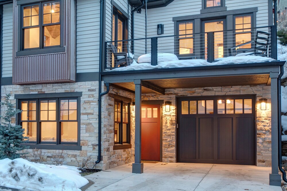 Old Town Masterpiece 6 Bedroom Home by RedAwning view 3