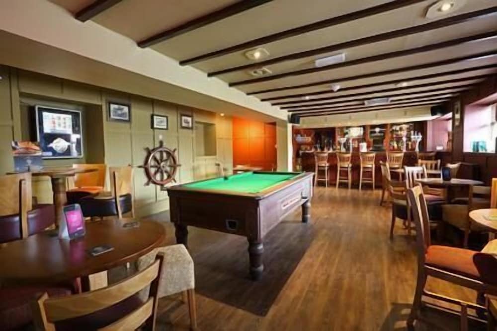Newburgh Inn