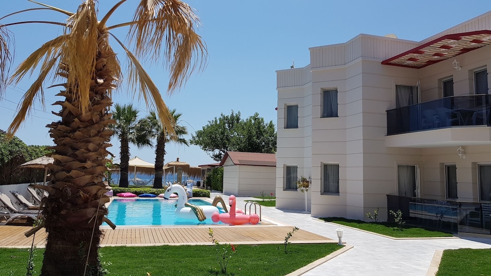 Tasev Apart Hotel