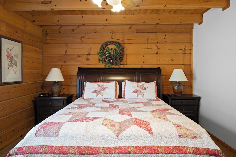 Country Pines Lodge
