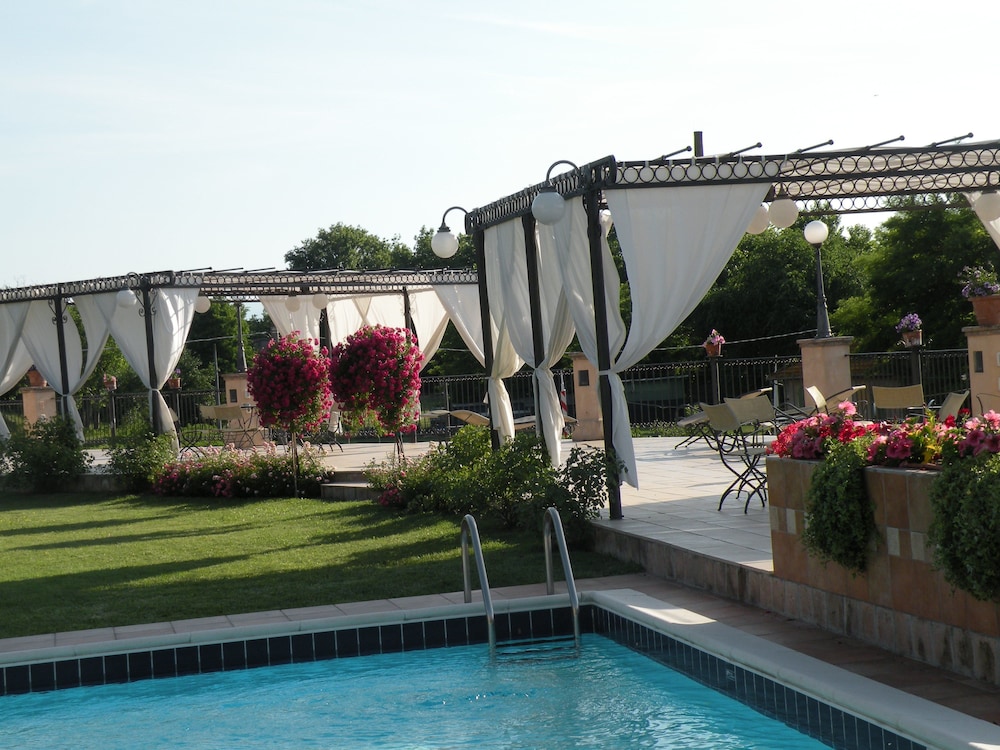 B&B & Residence Corte Bebbi
