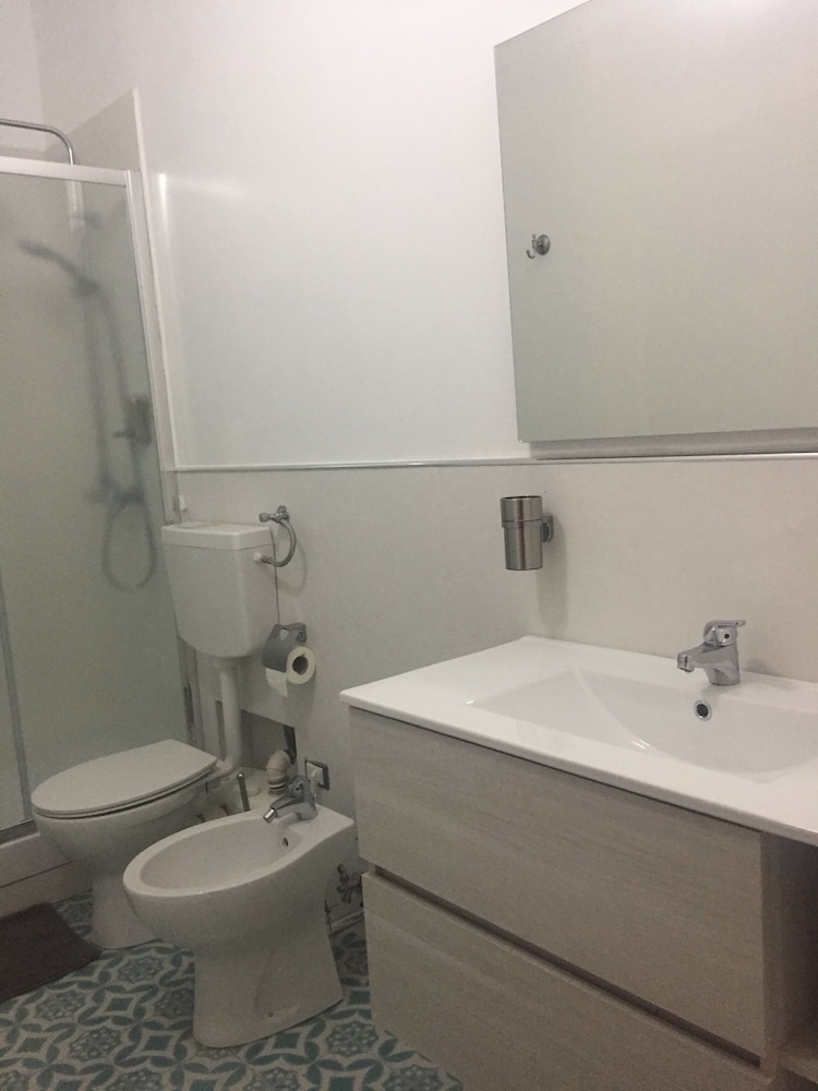 Salernoportodamare Train Station Room photo 3