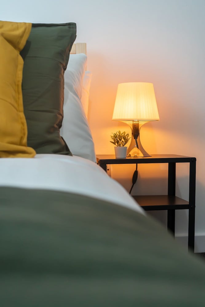 2 Bedroom Apartment-free Parking