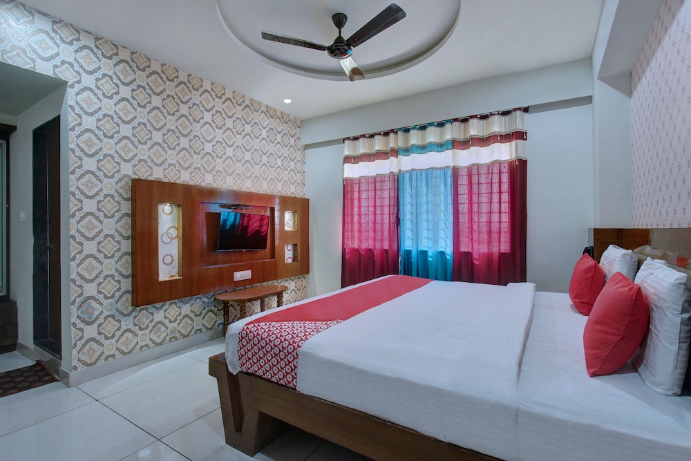 OYO 26981 Sharan Residency view 3