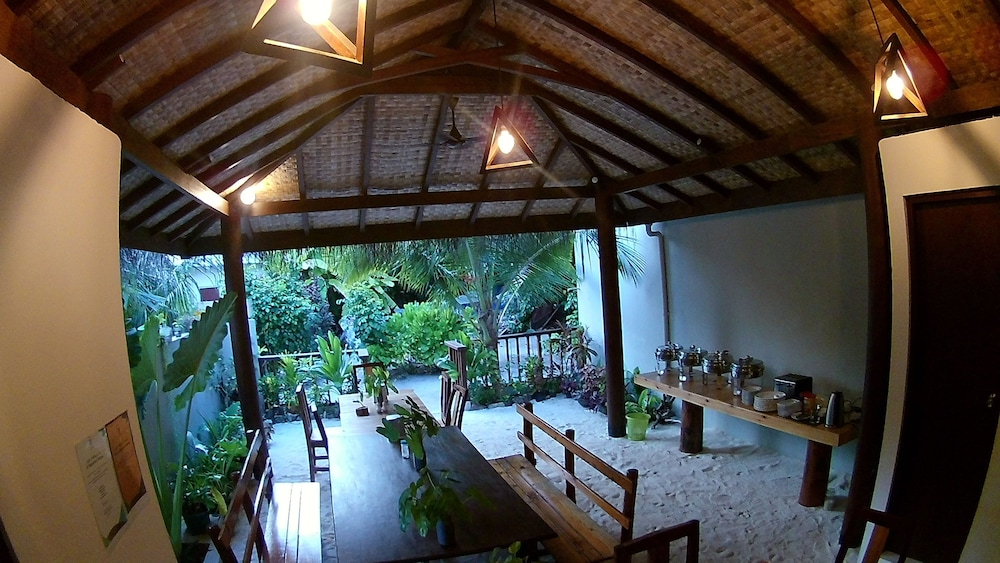 Thundi Sea View