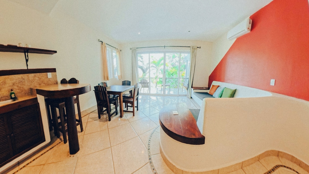Viajero Bacalar Hostel