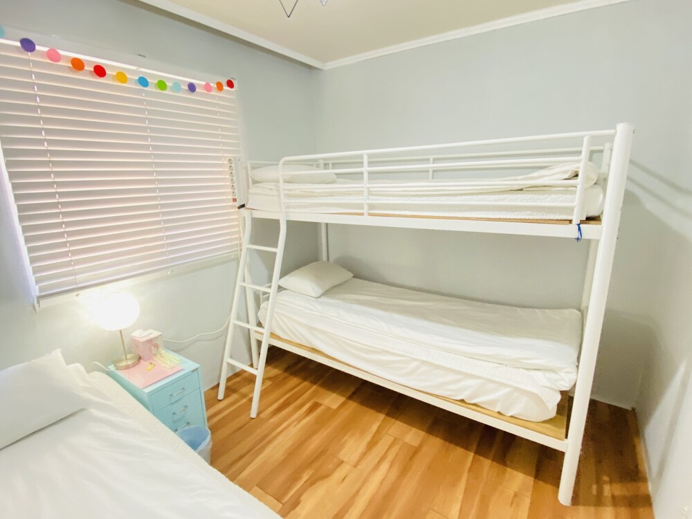 Aroha Guest House