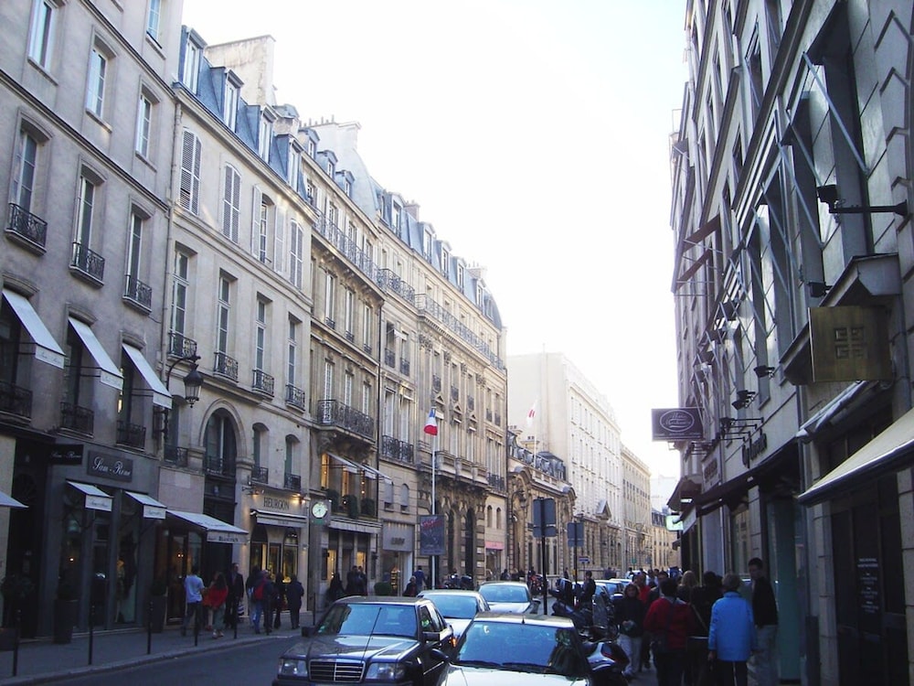 Le Triomphe Elysees - Ternes