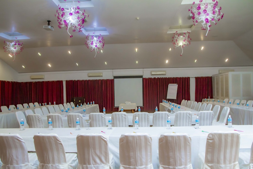 meeting & event spaces